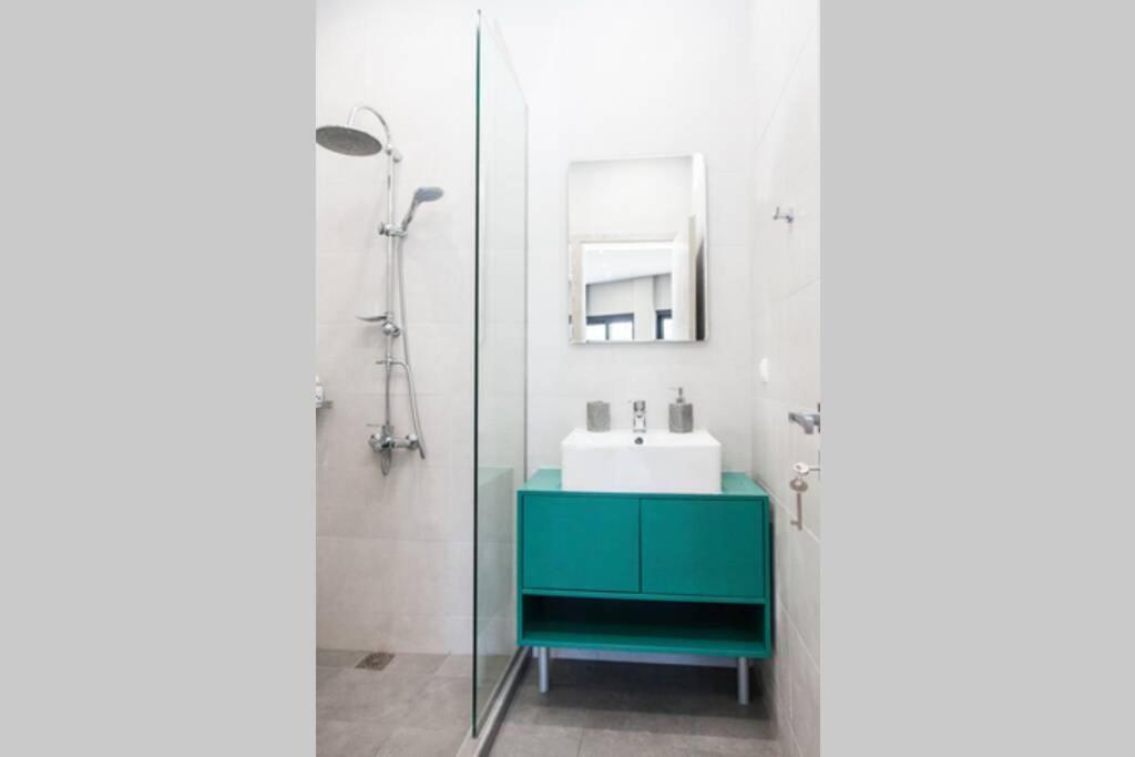 E Spacious Cornered Brand New Studio Apartment E Αθήνα Εξωτερικό φωτογραφία